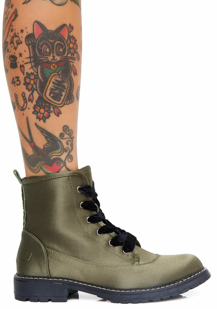 Promo ๐ Dirty Laundry Hide N' Sleek Satin ๐ฅพ Boots ๐ฅพ Boots & Booties ๐ 1 Dirty Laundry Hide N' Sleek Satin Boots Boots & Booties