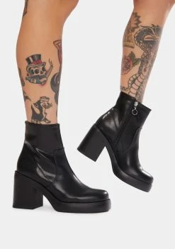 Dirty Laundry Groovy Ankle Boots Boots & Booties