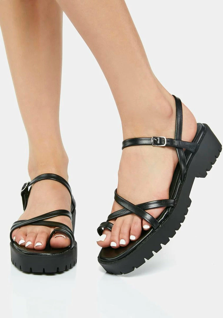 Cheap ๐งจ Dirty Laundry Rhoni Strappy ๐ฉด Sandals ๐ 3 Dirty Laundry Rhoni Strappy Sandals