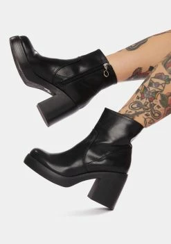 Dirty Laundry Groovy Ankle Boots Boots & Booties